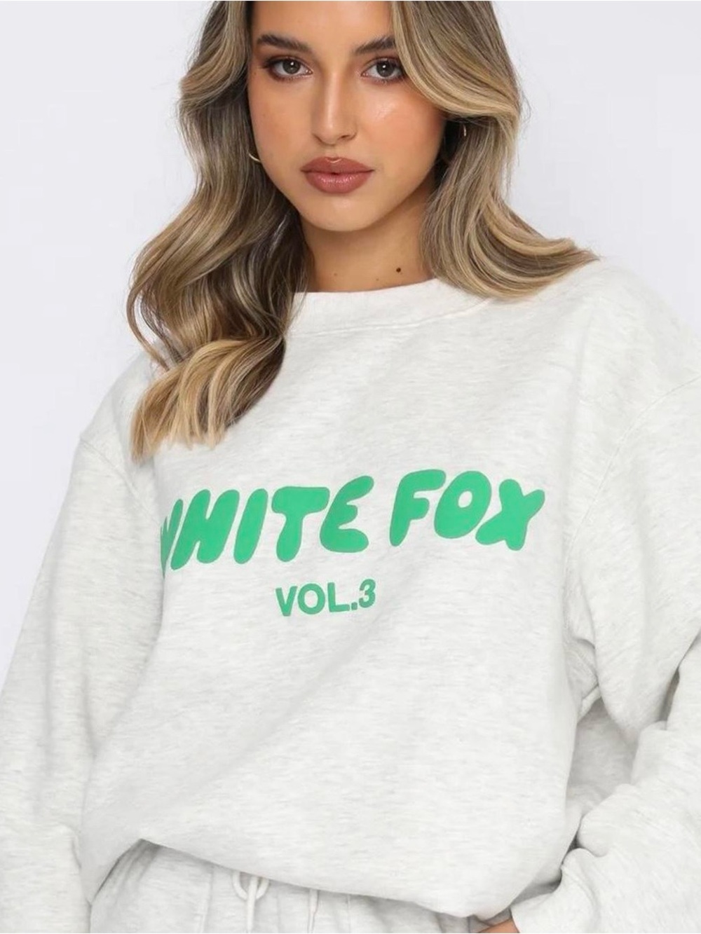 White Fox NWT Offstage Sweatshirt Glacier Grey Size M/L